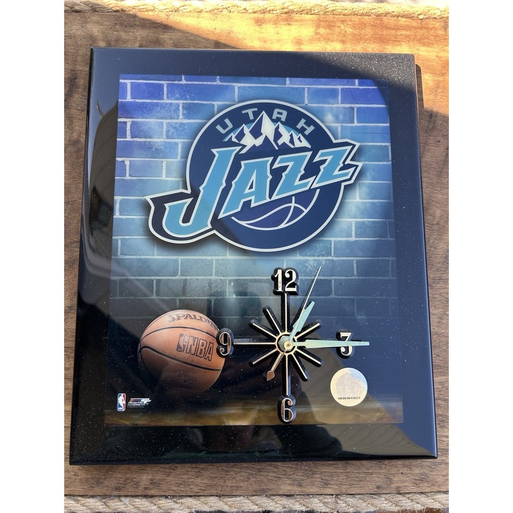 Utah Jazz NBA Wall Clock 2006 PhotoFile Basketball Logo Vintage 13x10